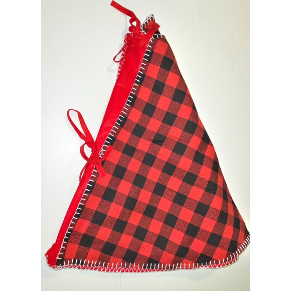 Red Buffalo Check Tie Closure White Hem Stitch 48-inch Christmas Tree Skirt NWOT - Picture 1 of 5